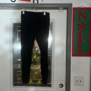 Woman’s Patagonia joggers